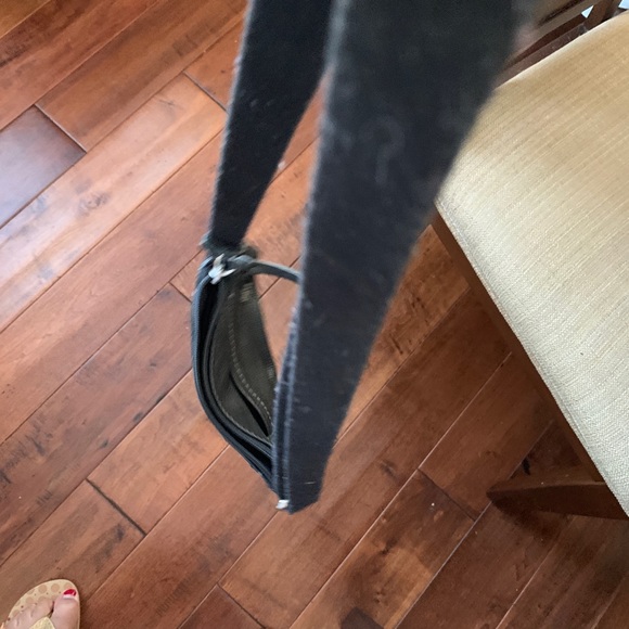 The Sak Black Small Leather Crossbody Bag - Picture 4 of 9